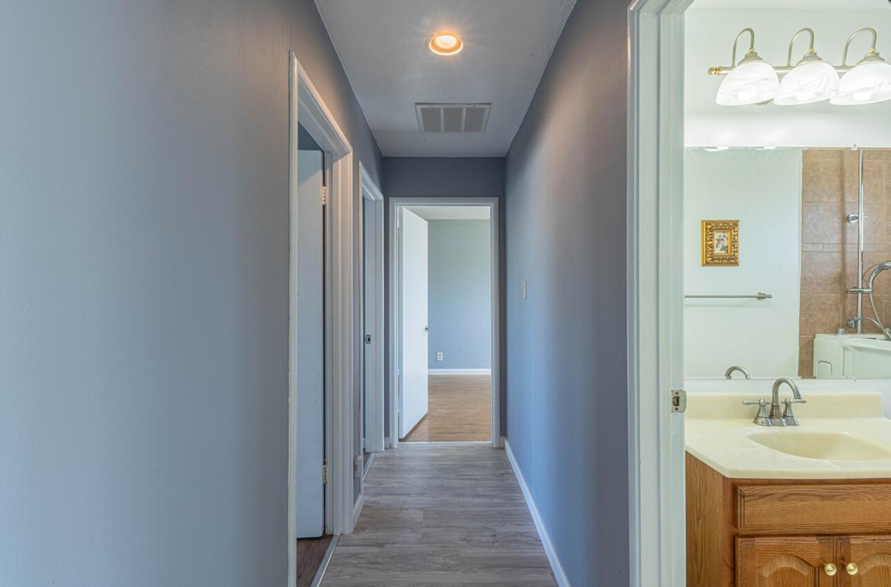 Detail Gallery Image 16 of 29 For 1170 Tyler St, Salinas,  CA 93906 - 3 Beds | 2 Baths