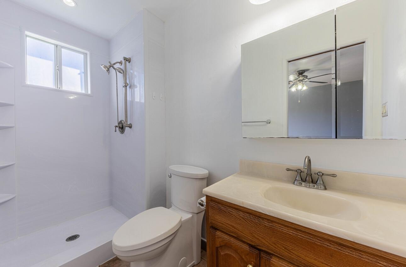 Detail Gallery Image 19 of 29 For 1170 Tyler St, Salinas,  CA 93906 - 3 Beds | 2 Baths