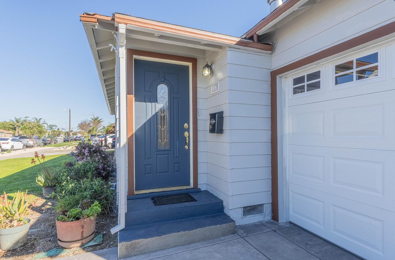 Detail Gallery Image 3 of 29 For 1170 Tyler St, Salinas,  CA 93906 - 3 Beds | 2 Baths