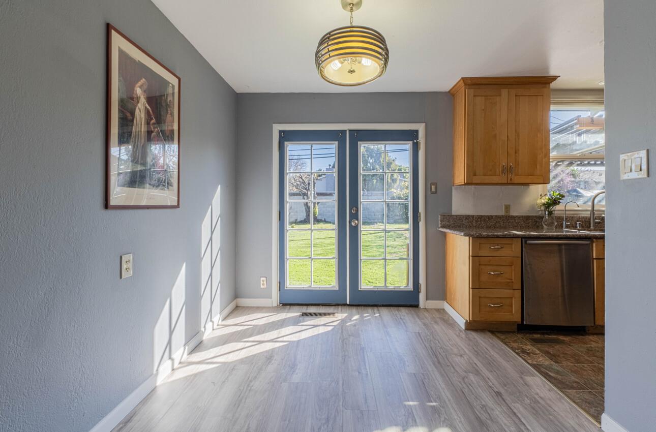 Detail Gallery Image 8 of 29 For 1170 Tyler St, Salinas,  CA 93906 - 3 Beds | 2 Baths