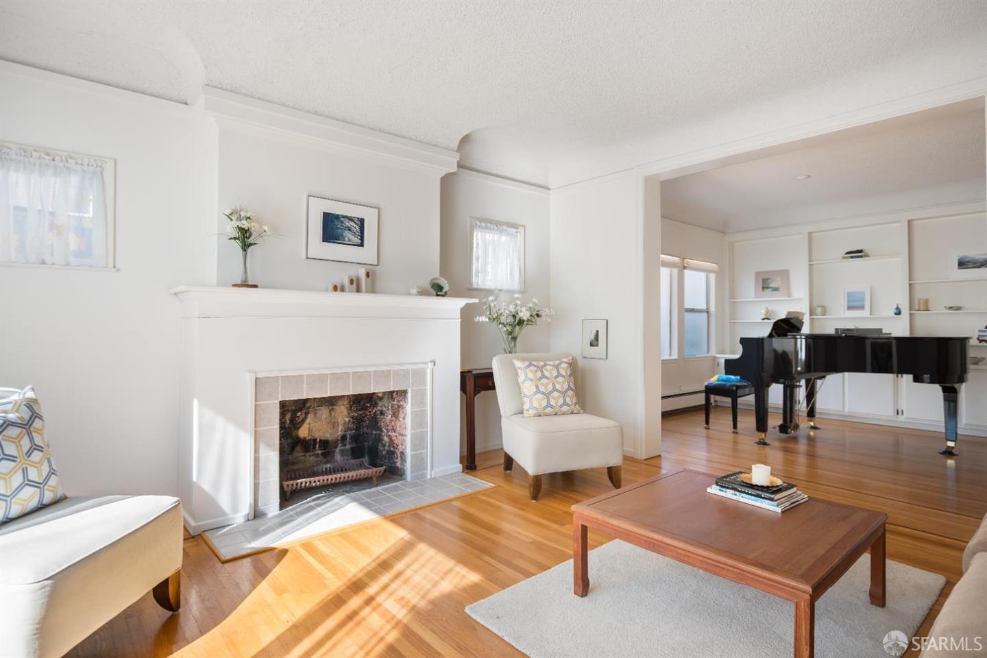 Detail Gallery Image 2 of 4 For 1228 Capuchino Ave, Burlingame,  CA 94010 - 3 Beds | 1 Baths