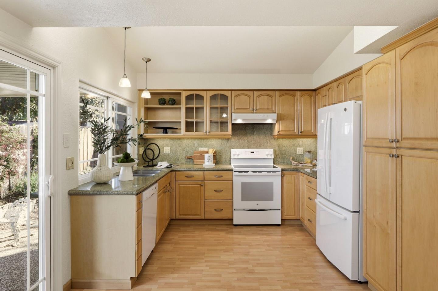 Detail Gallery Image 14 of 29 For 6496 Du Sault Dr, San Jose,  CA 95119 - 3 Beds | 2 Baths