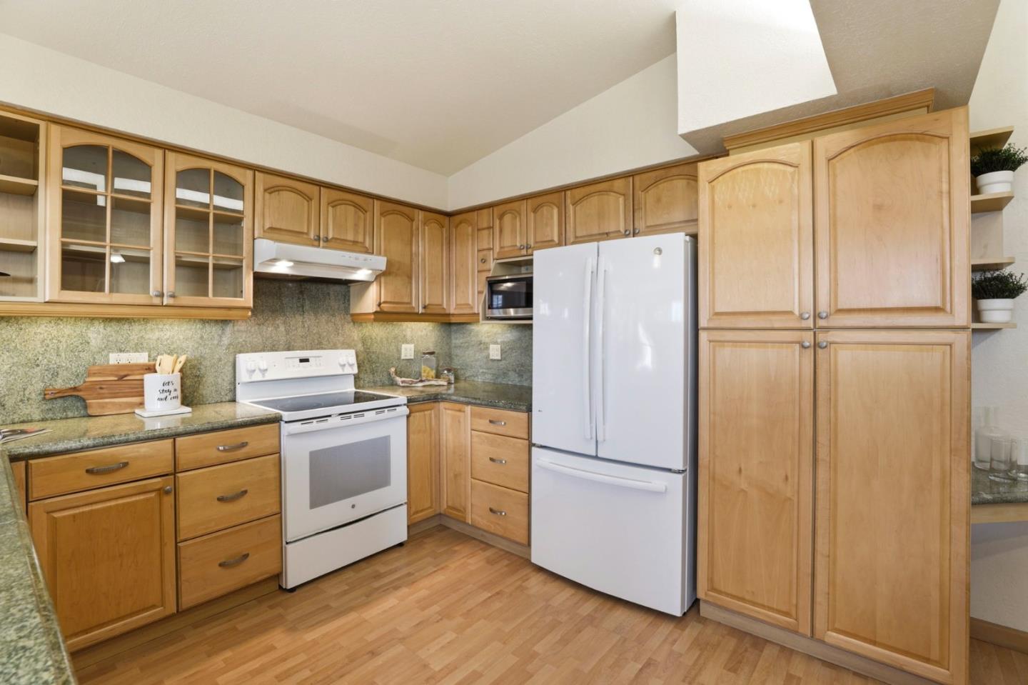 Detail Gallery Image 15 of 29 For 6496 Du Sault Dr, San Jose,  CA 95119 - 3 Beds | 2 Baths