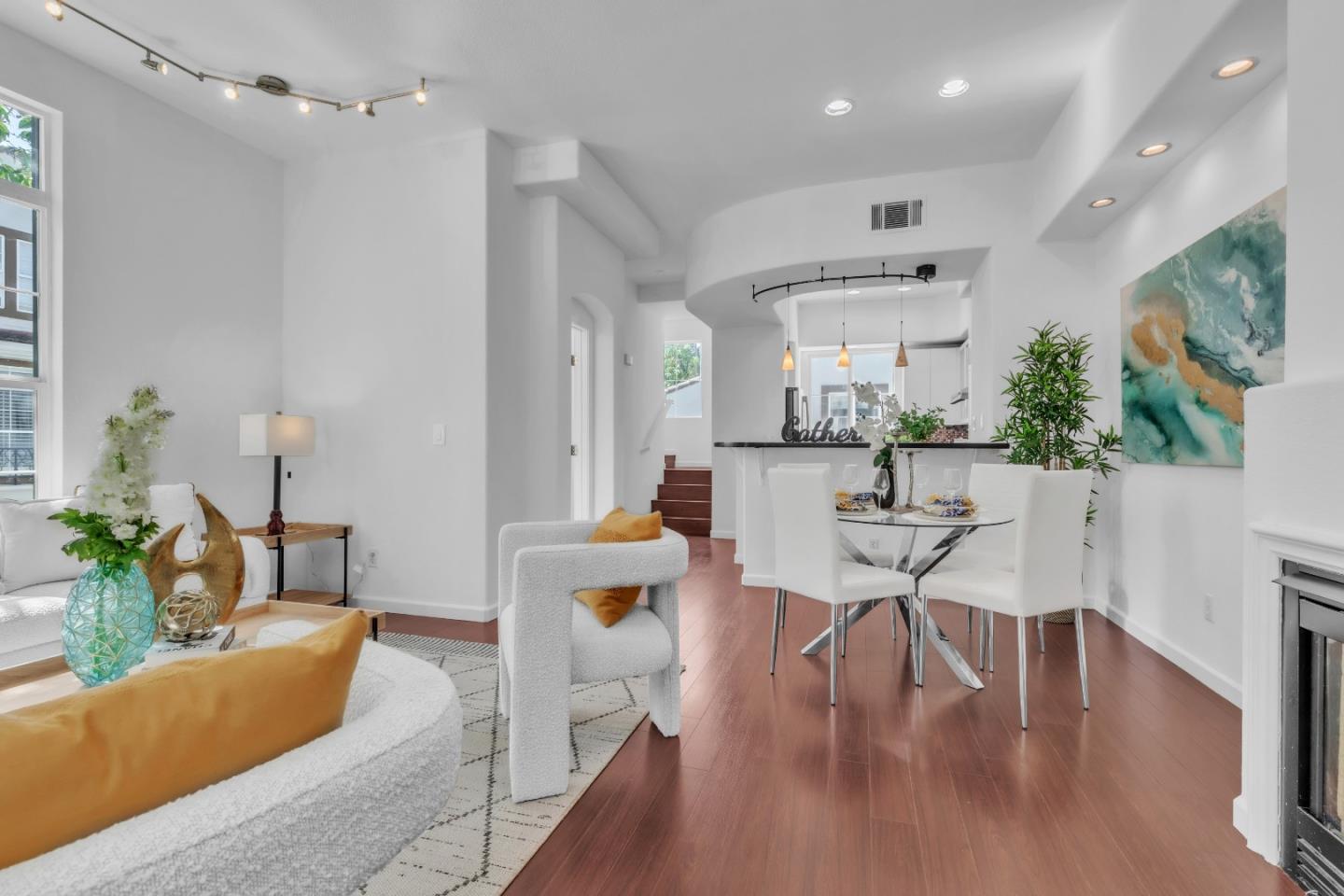 Photo #5: ML82037532 Listing: Photo #5