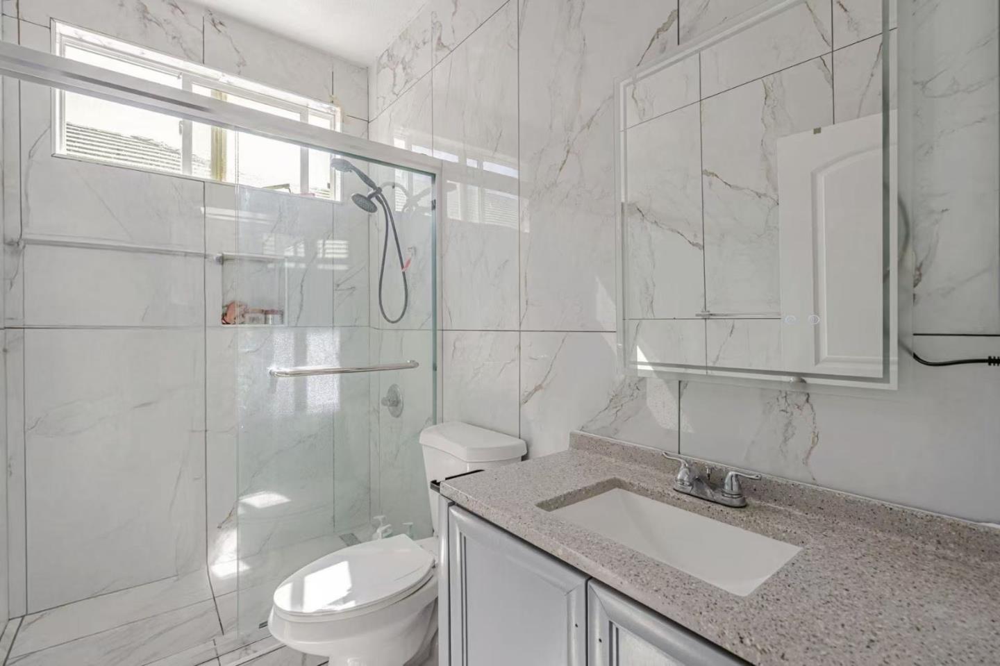 Detail Gallery Image 36 of 44 For 5323 Gold Creek Cir, Discovery Bay,  CA 94505 - 5 Beds | 3 Baths