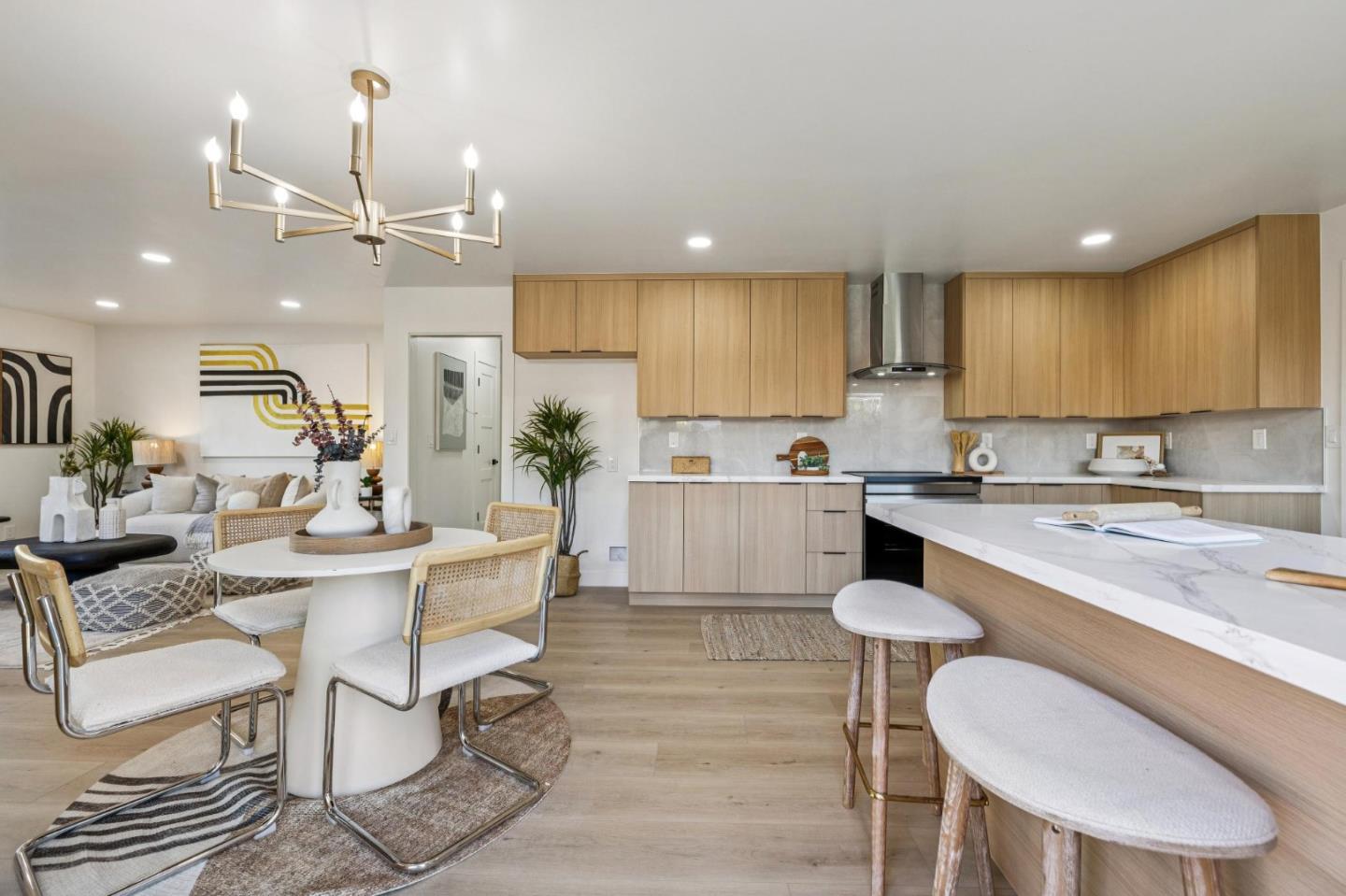 Detail Gallery Image 13 of 55 For 2043 Shellback Pl, San Jose,  CA 95133 - 5 Beds | 4 Baths