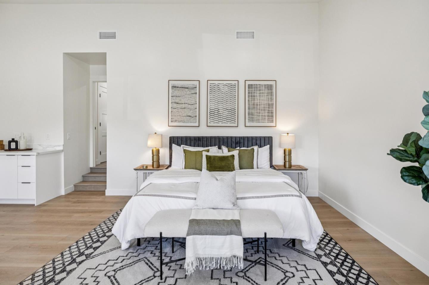 Detail Gallery Image 34 of 55 For 2043 Shellback Pl, San Jose,  CA 95133 - 5 Beds | 4 Baths