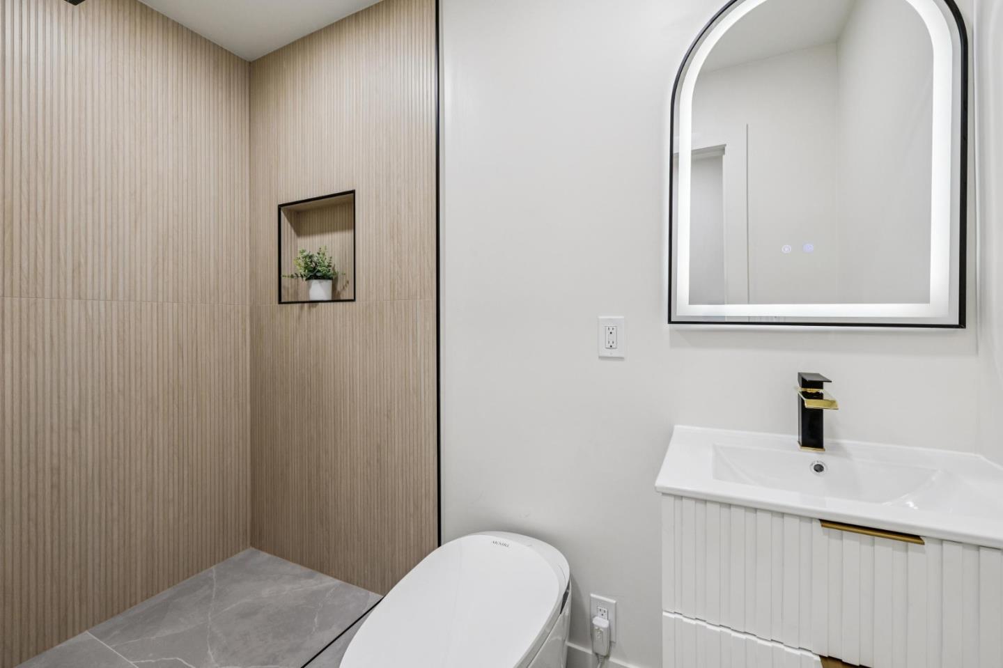 Detail Gallery Image 45 of 55 For 2043 Shellback Pl, San Jose,  CA 95133 - 5 Beds | 4 Baths