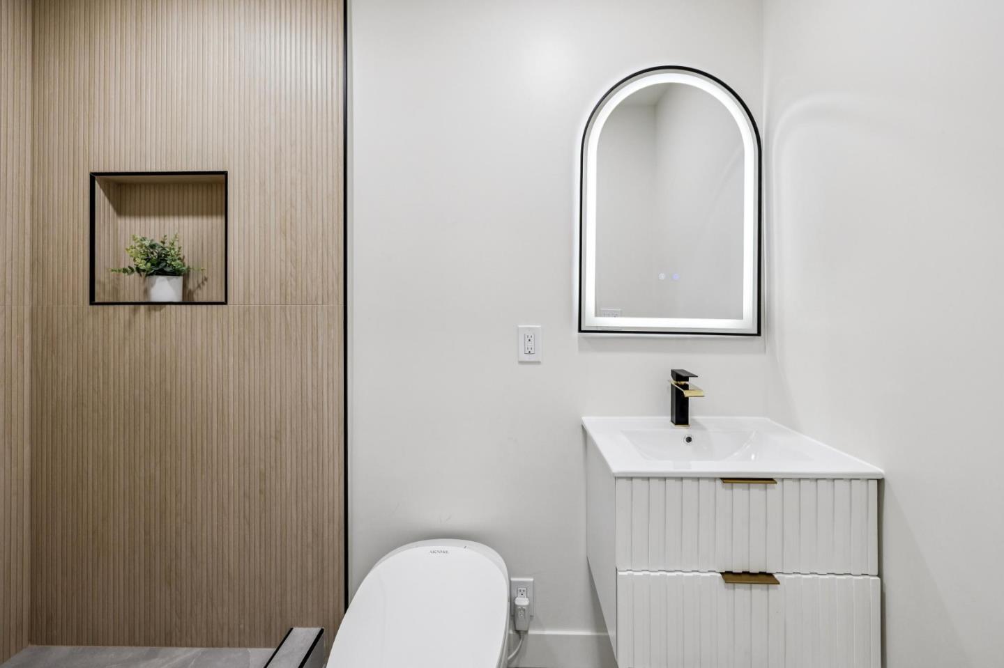 Detail Gallery Image 46 of 55 For 2043 Shellback Pl, San Jose,  CA 95133 - 5 Beds | 4 Baths