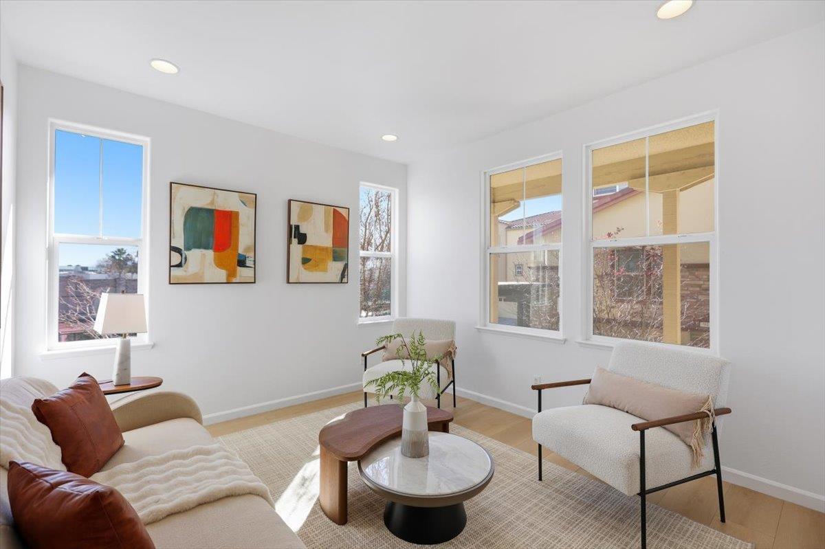 Detail Gallery Image 12 of 64 For 917 Vida Larga Loop, Milpitas,  CA 95035 - 3 Beds | 2/1 Baths