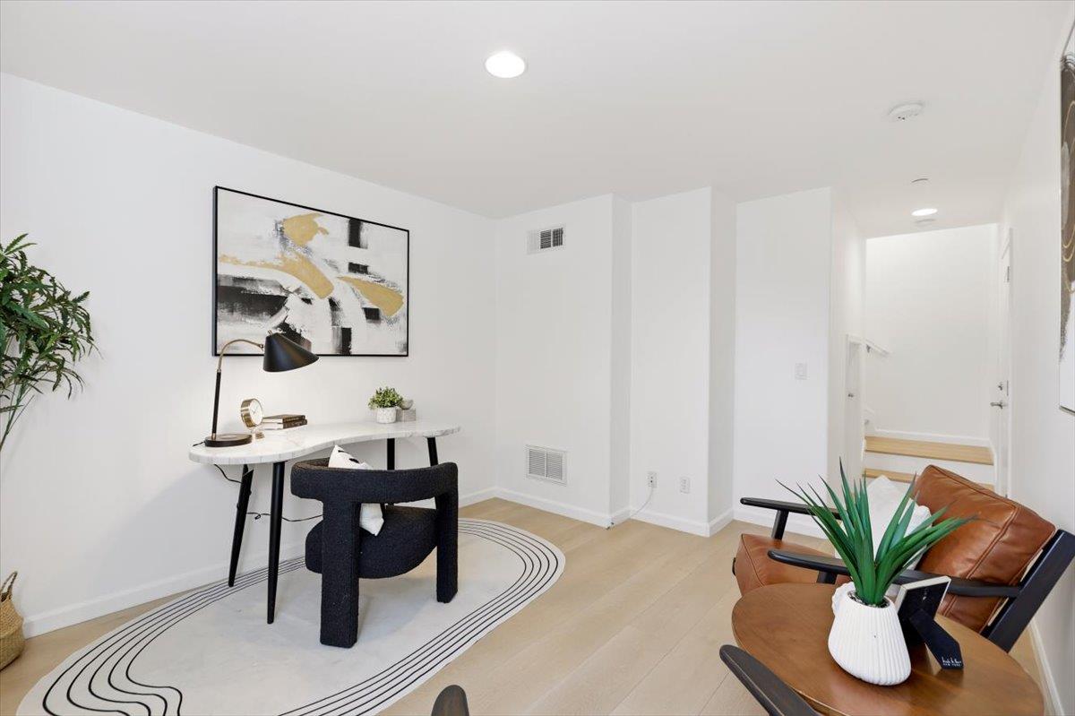 Detail Gallery Image 15 of 64 For 917 Vida Larga Loop, Milpitas,  CA 95035 - 3 Beds | 2/1 Baths