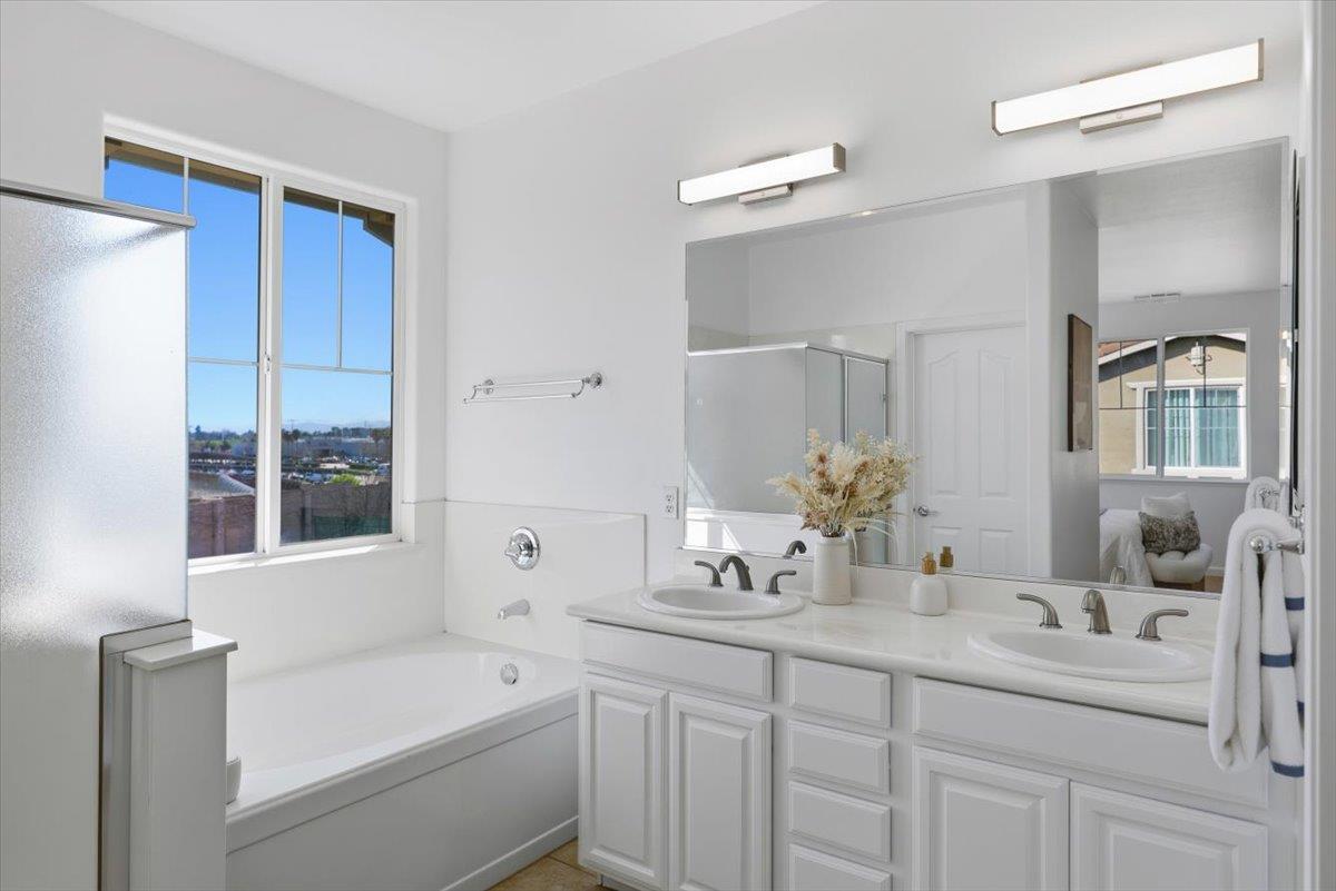 Detail Gallery Image 33 of 64 For 917 Vida Larga Loop, Milpitas,  CA 95035 - 3 Beds | 2/1 Baths