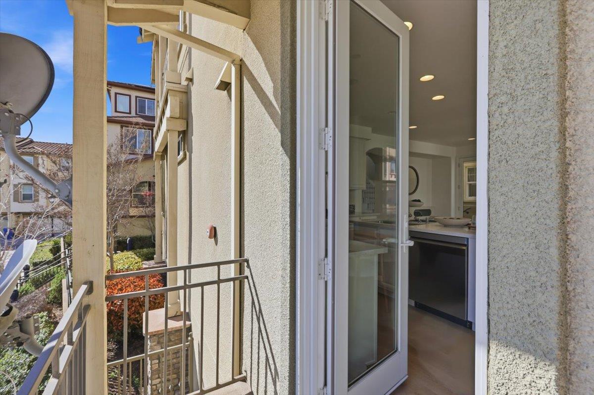 Detail Gallery Image 41 of 64 For 917 Vida Larga Loop, Milpitas,  CA 95035 - 3 Beds | 2/1 Baths