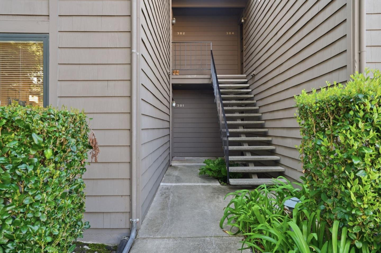 Detail Gallery Image 4 of 32 For 311 Bean Creek Rd #301,  Scotts Valley,  CA 95066 - 2 Beds | 1 Baths