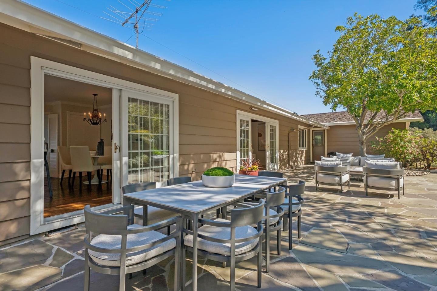 Detail Gallery Image 31 of 42 For 199 Brookwood Rd, Woodside,  CA 94062 - 4 Beds | 3/1 Baths