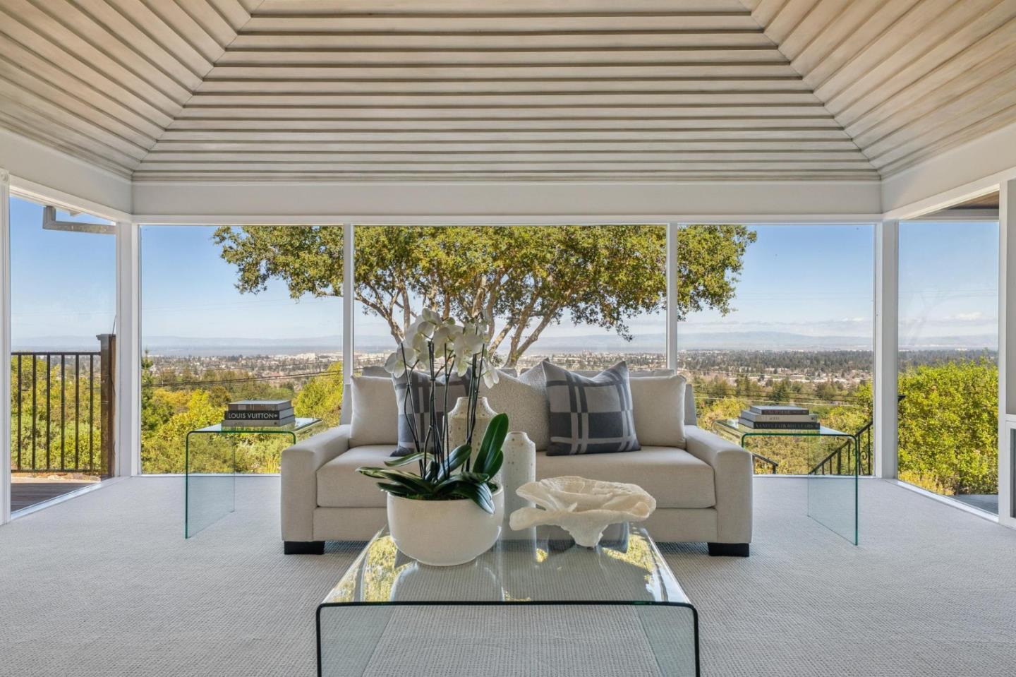 Detail Gallery Image 9 of 42 For 199 Brookwood Rd, Woodside,  CA 94062 - 4 Beds | 3/1 Baths