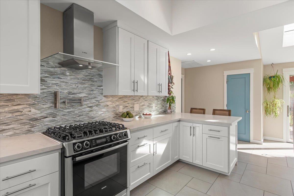 Detail Gallery Image 10 of 57 For 1710 Canna Ln, San Jose,  CA 95124 - 3 Beds | 2 Baths