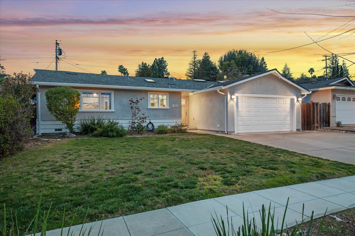 Detail Gallery Image 4 of 57 For 1710 Canna Ln, San Jose,  CA 95124 - 3 Beds | 2 Baths