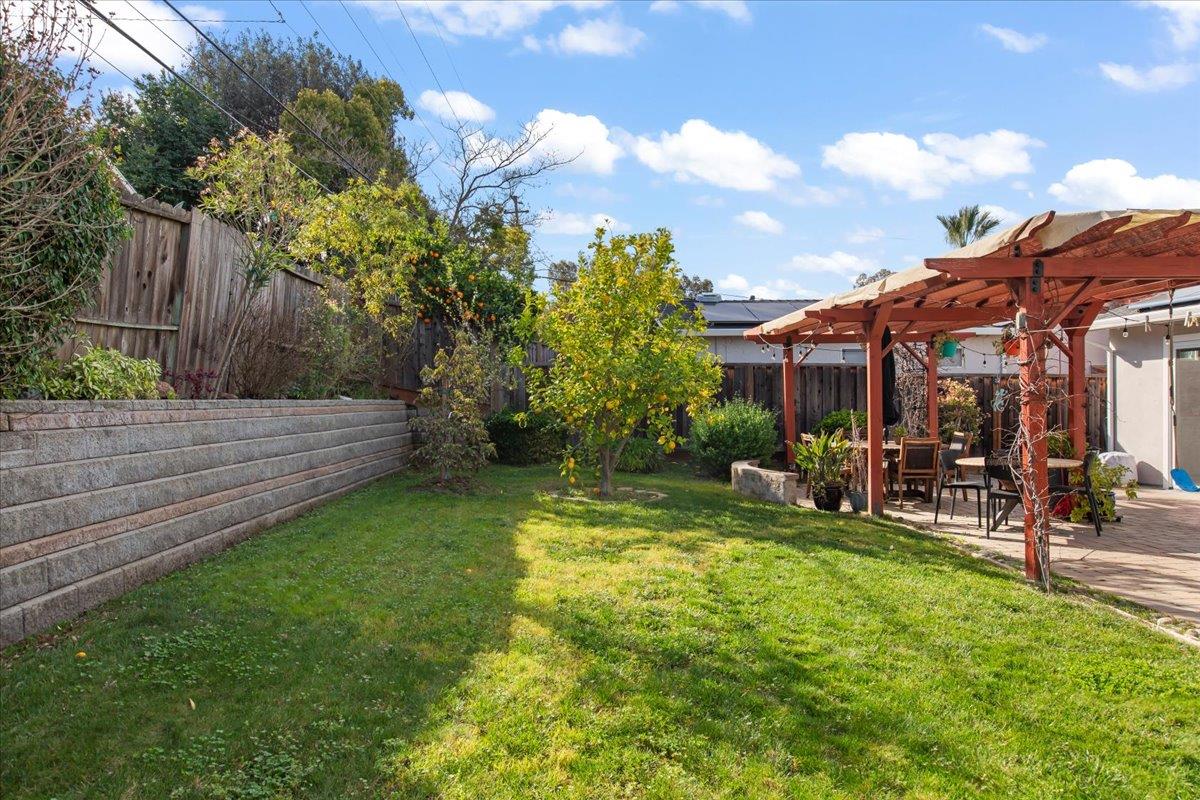 Detail Gallery Image 42 of 57 For 1710 Canna Ln, San Jose,  CA 95124 - 3 Beds | 2 Baths