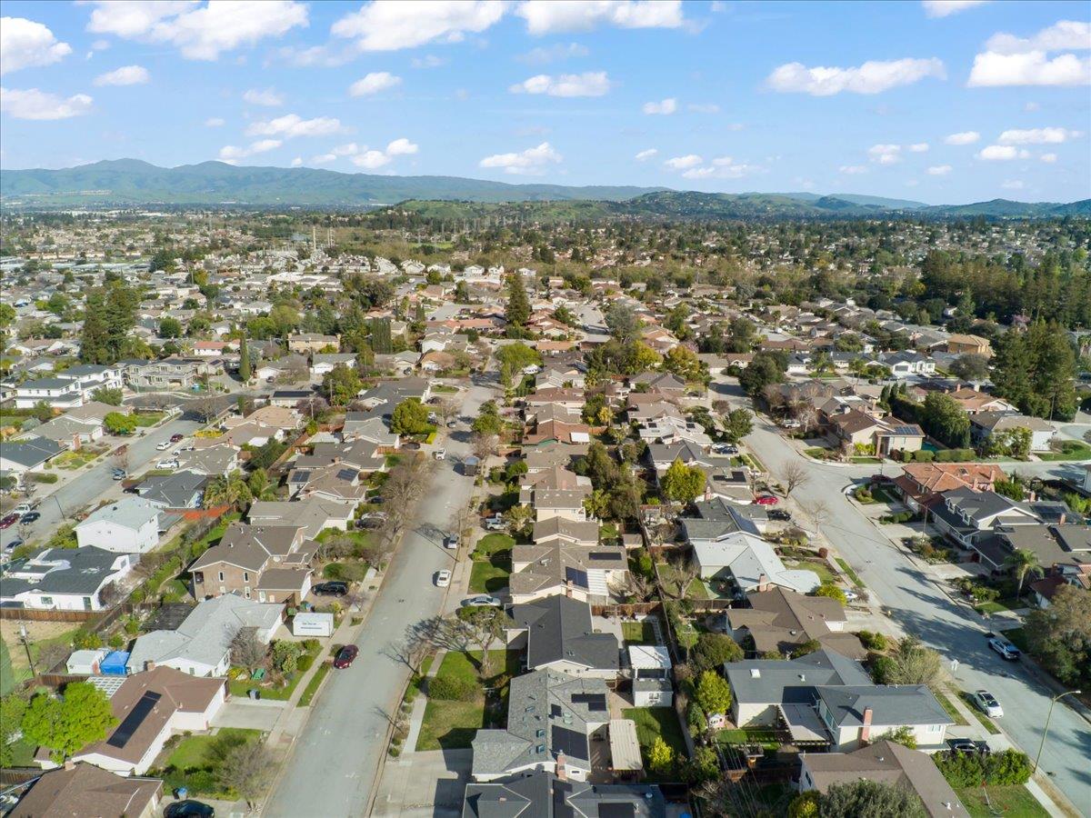 Detail Gallery Image 50 of 57 For 1710 Canna Ln, San Jose,  CA 95124 - 3 Beds | 2 Baths