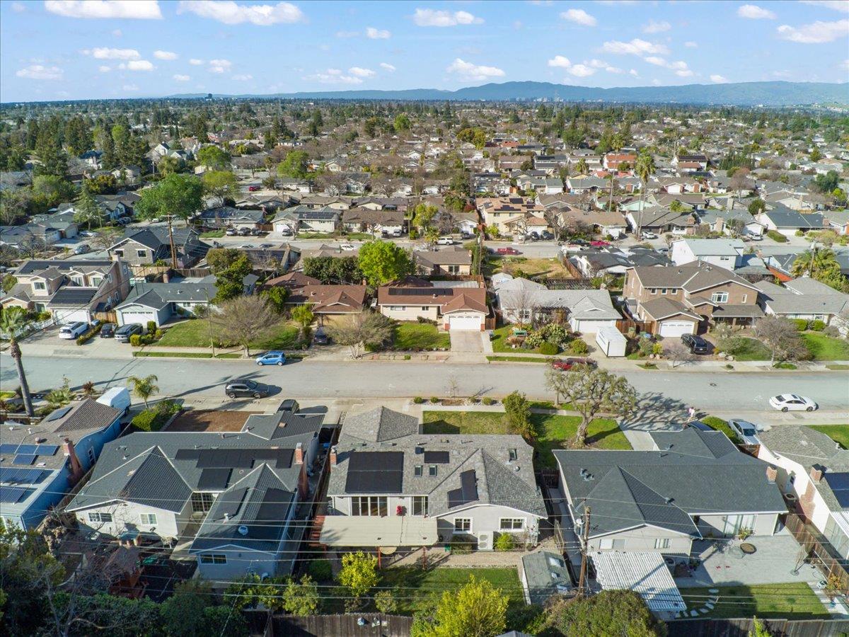 Detail Gallery Image 52 of 57 For 1710 Canna Ln, San Jose,  CA 95124 - 3 Beds | 2 Baths