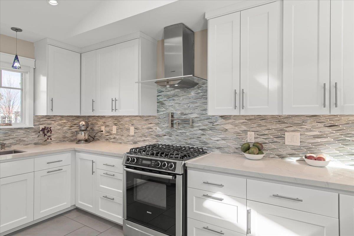 Detail Gallery Image 6 of 57 For 1710 Canna Ln, San Jose,  CA 95124 - 3 Beds | 2 Baths