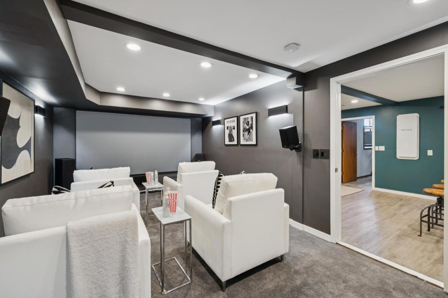 Detail Gallery Image 18 of 48 For 80 Skywood Way, Woodside,  CA 94062 - 4 Beds | 2/1 Baths