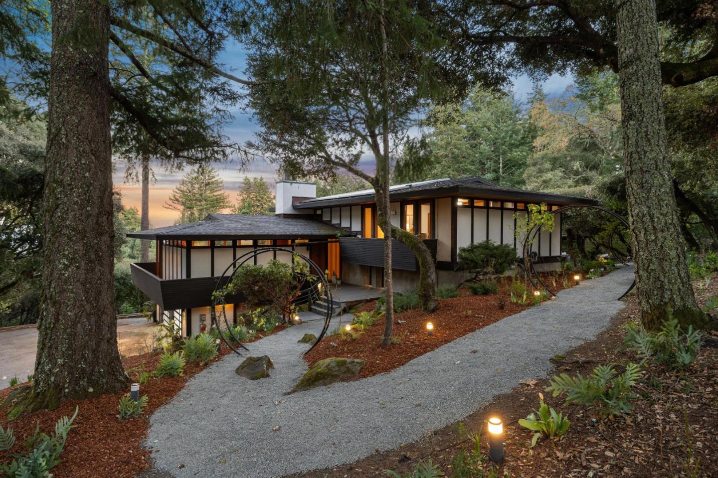 Detail Gallery Image 41 of 48 For 80 Skywood Way, Woodside,  CA 94062 - 4 Beds | 2/1 Baths