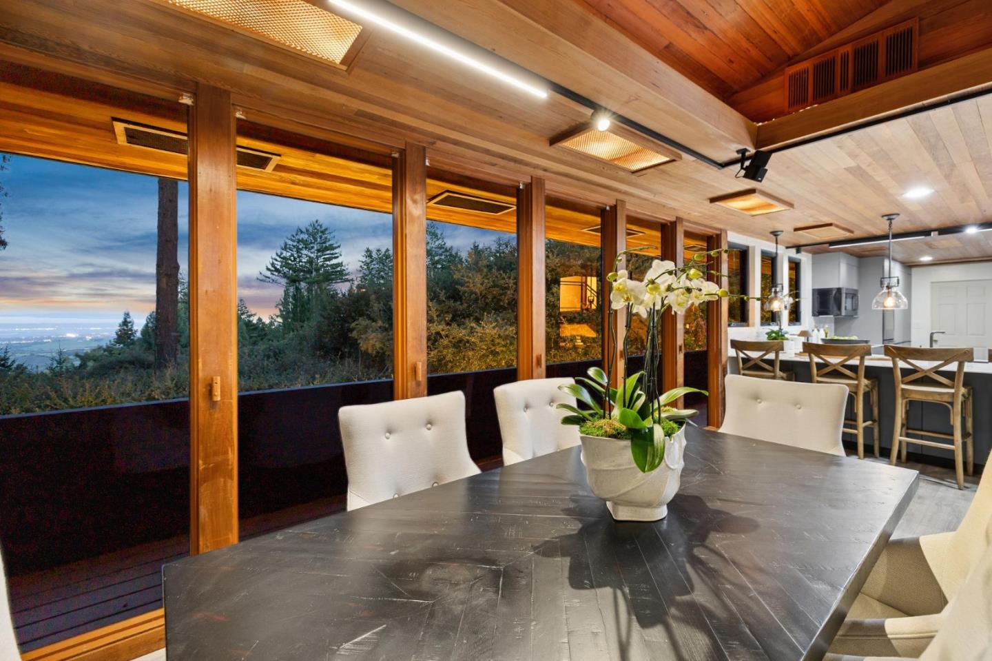 Detail Gallery Image 44 of 48 For 80 Skywood Way, Woodside,  CA 94062 - 4 Beds | 2/1 Baths