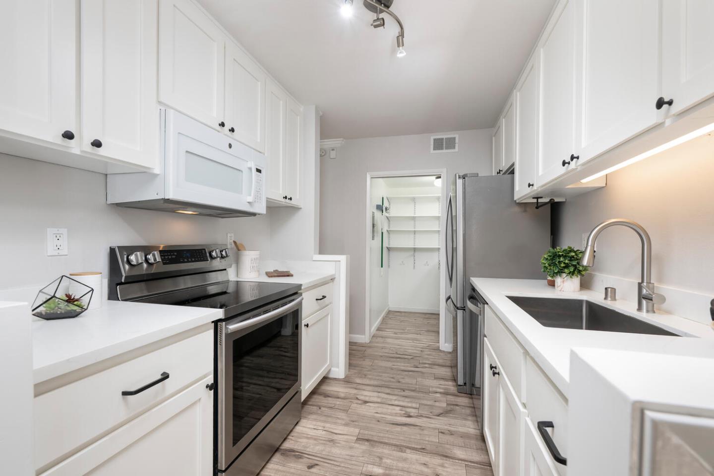 Photo #9: ML82037543 Listing: Photo #9