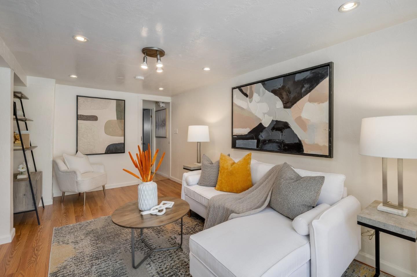 Detail Gallery Image 29 of 47 For 3900 Chilton Ln, San Bruno,  CA 94066 - 3 Beds | 3 Baths