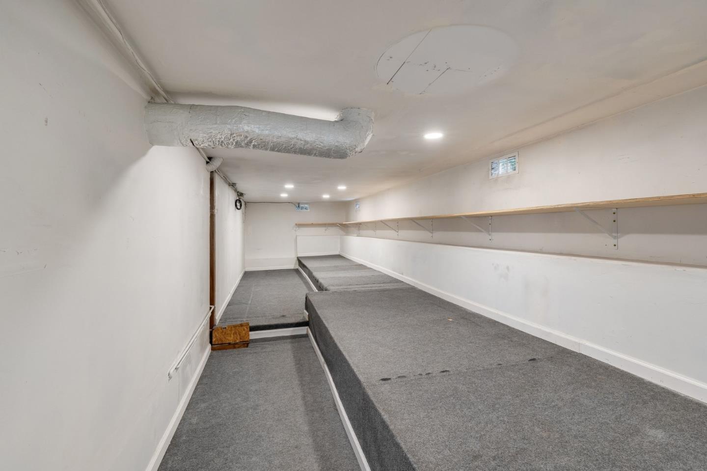 Detail Gallery Image 36 of 47 For 3900 Chilton Ln, San Bruno,  CA 94066 - 3 Beds | 3 Baths