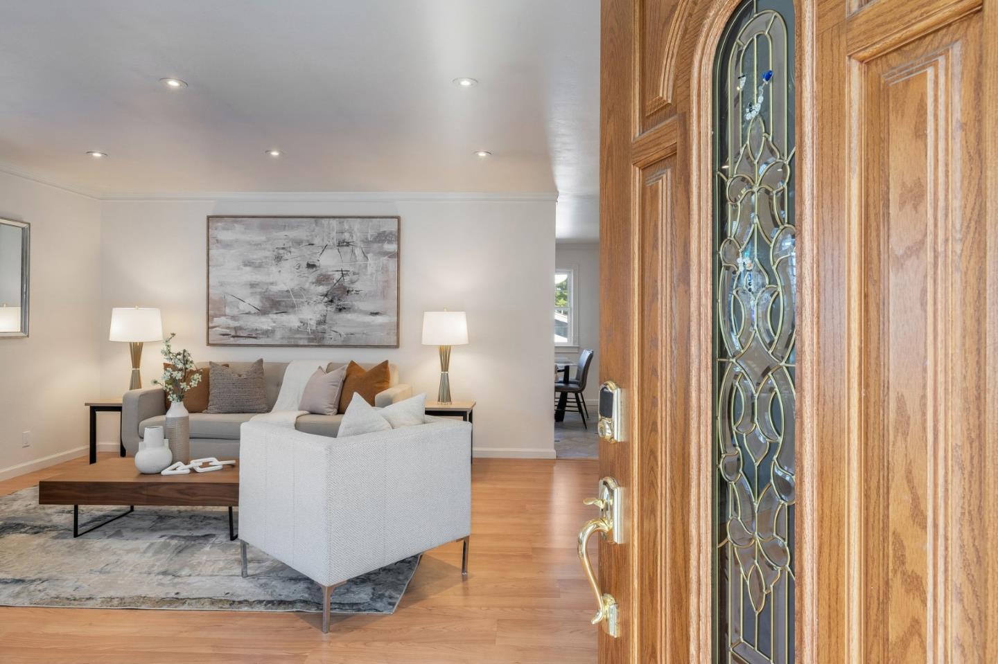 Detail Gallery Image 4 of 47 For 3900 Chilton Ln, San Bruno,  CA 94066 - 3 Beds | 3 Baths