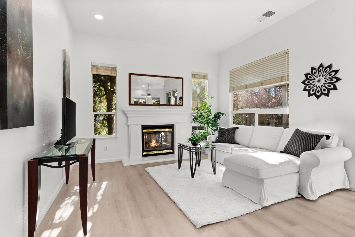 Photo #17: ML82037545 Listing: Photo #17