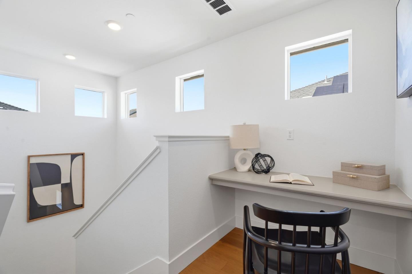 Detail Gallery Image 17 of 55 For 37380 Watersail Way, Newark,  CA 94560 - 4 Beds | 4/1 Baths