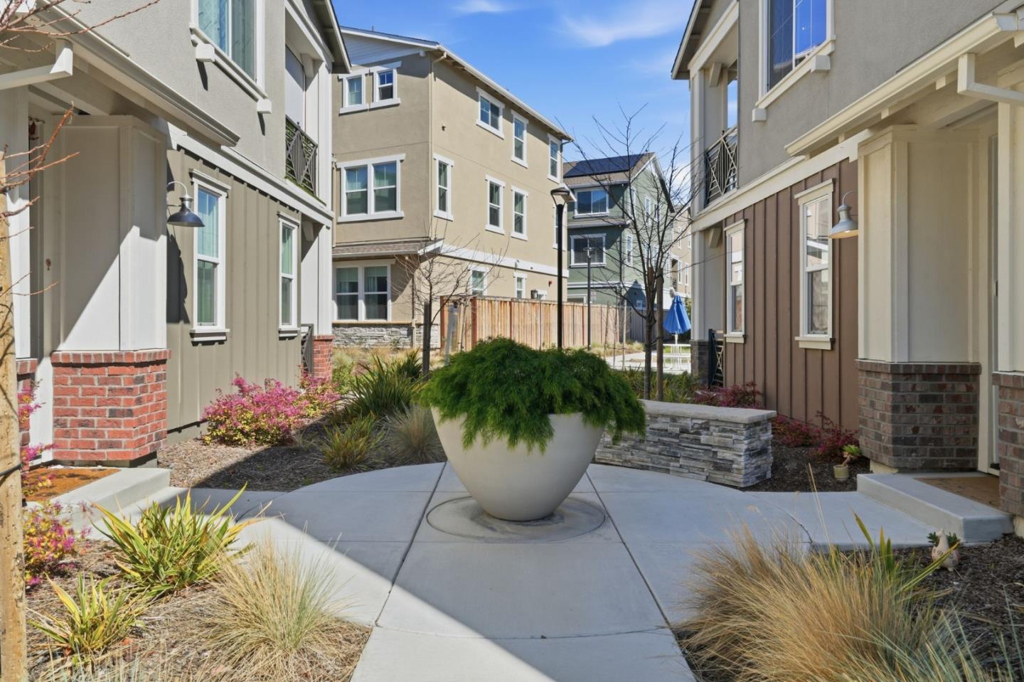 Detail Gallery Image 35 of 55 For 37380 Watersail Way, Newark,  CA 94560 - 4 Beds | 4/1 Baths