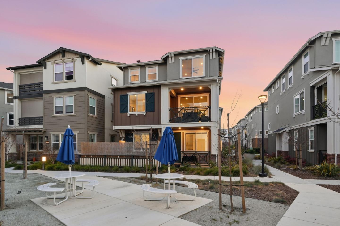 Detail Gallery Image 50 of 55 For 37380 Watersail Way, Newark,  CA 94560 - 4 Beds | 4/1 Baths