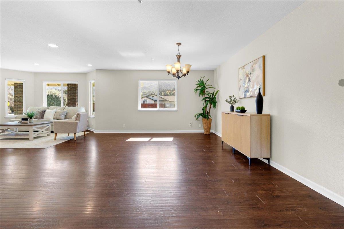 Detail Gallery Image 10 of 40 For 18595 Ranchito Del Rio Dr, Salinas,  CA 93908 - 3 Beds | 2 Baths