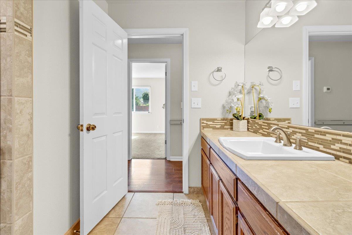 Detail Gallery Image 24 of 40 For 18595 Ranchito Del Rio Dr, Salinas,  CA 93908 - 3 Beds | 2 Baths
