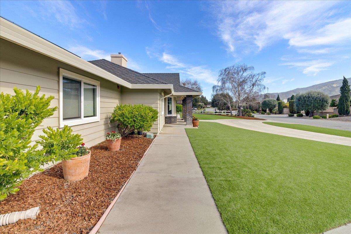 Detail Gallery Image 30 of 40 For 18595 Ranchito Del Rio Dr, Salinas,  CA 93908 - 3 Beds | 2 Baths