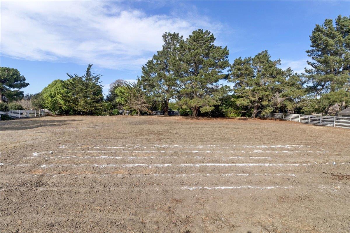 Detail Gallery Image 36 of 40 For 18595 Ranchito Del Rio Dr, Salinas,  CA 93908 - 3 Beds | 2 Baths