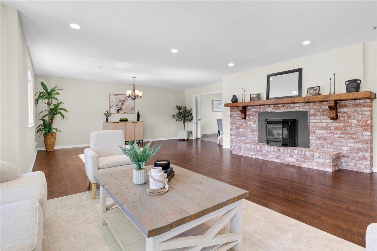 Detail Gallery Image 9 of 40 For 18595 Ranchito Del Rio Dr, Salinas,  CA 93908 - 3 Beds | 2 Baths