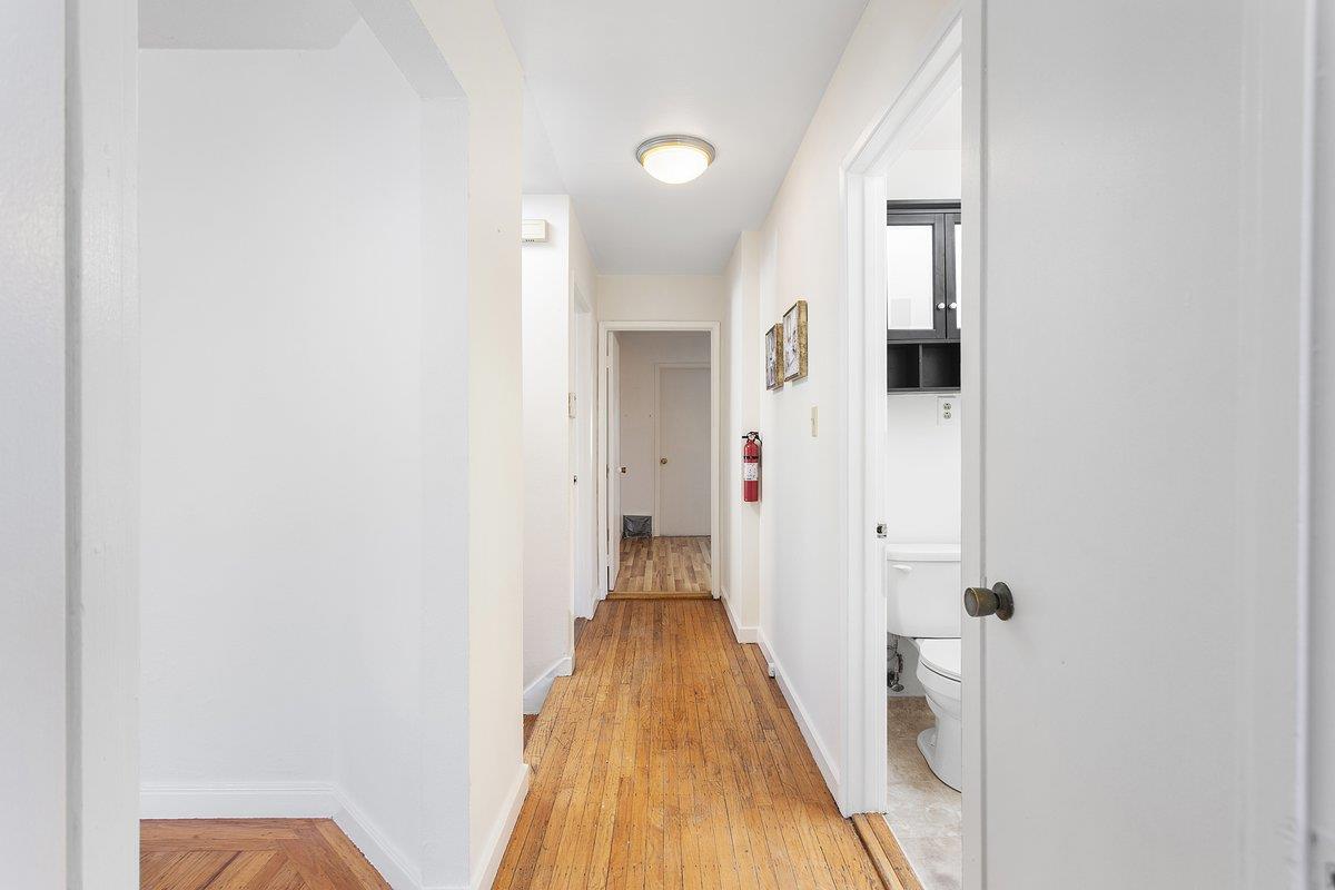 Detail Gallery Image 13 of 24 For 1000 Crescent Ave, San Francisco,  CA 94110 - 3 Beds | 2 Baths