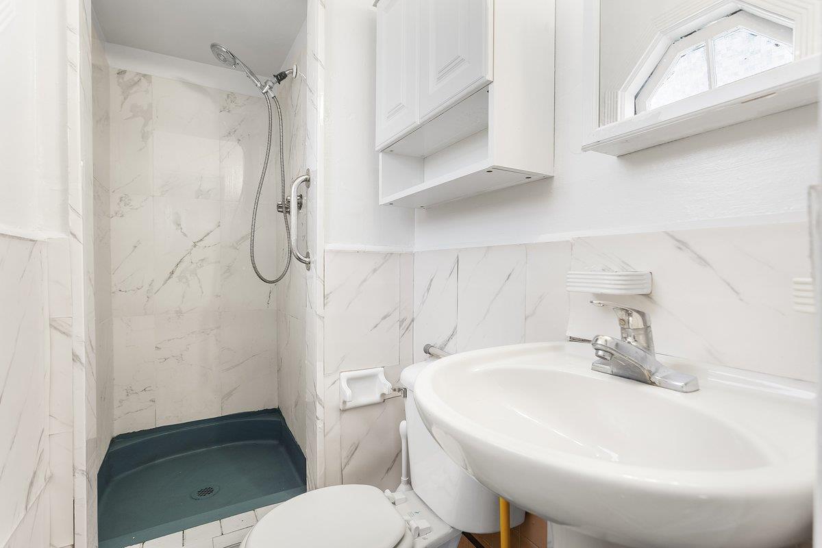 Detail Gallery Image 21 of 24 For 1000 Crescent Ave, San Francisco,  CA 94110 - 3 Beds | 2 Baths