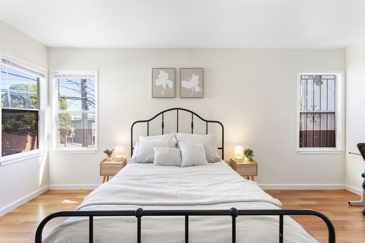 Detail Gallery Image 3 of 24 For 1000 Crescent Ave, San Francisco,  CA 94110 - 3 Beds | 2 Baths