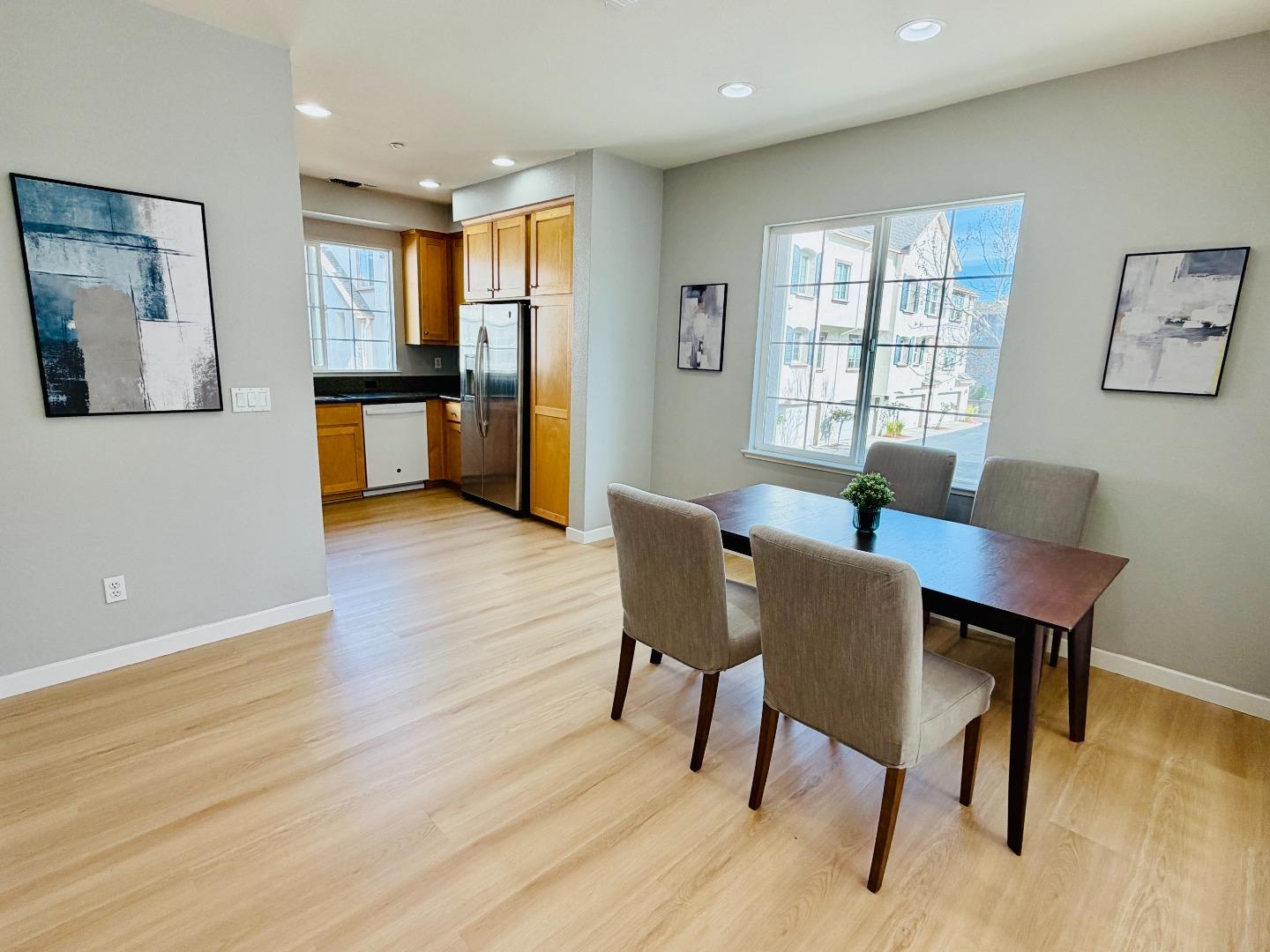 Detail Gallery Image 10 of 50 For 562 Montego Ter, Sunnyvale,  CA 94089 - 4 Beds | 3 Baths