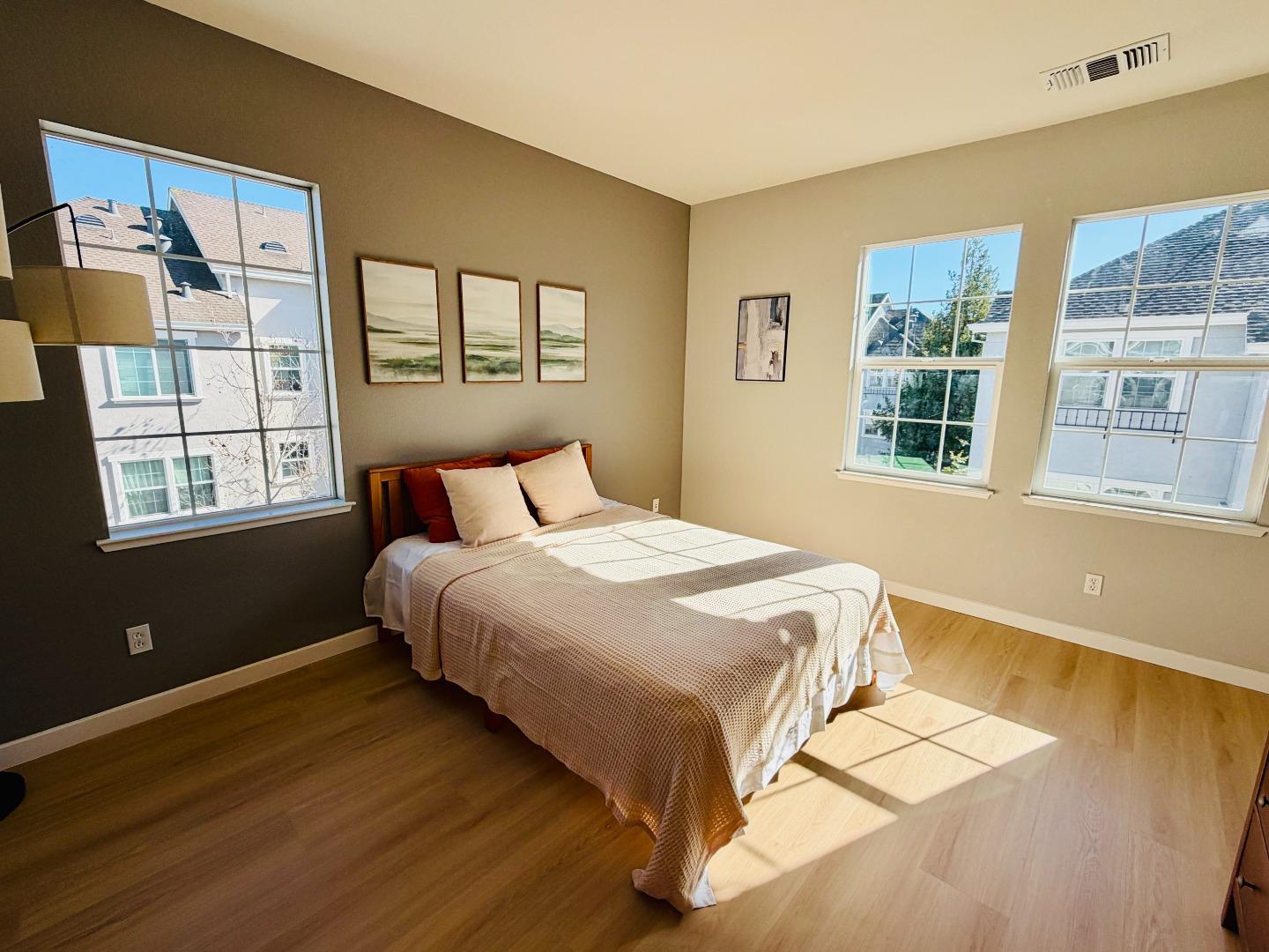 Detail Gallery Image 24 of 50 For 562 Montego Ter, Sunnyvale,  CA 94089 - 4 Beds | 3 Baths