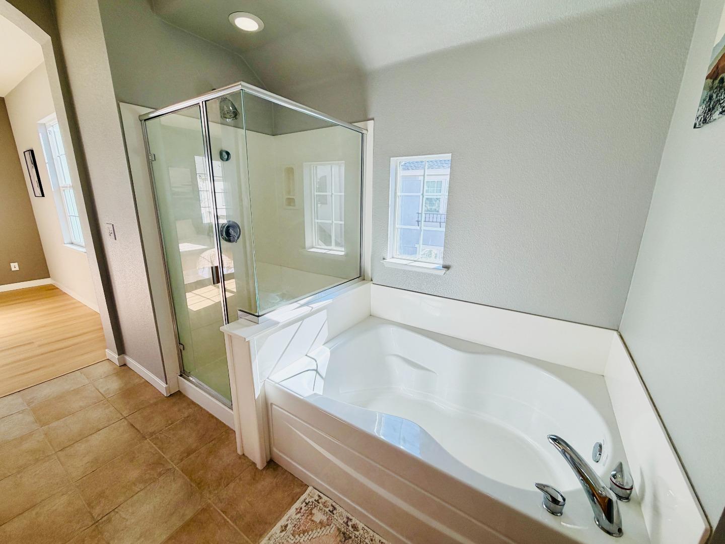 Detail Gallery Image 31 of 50 For 562 Montego Ter, Sunnyvale,  CA 94089 - 4 Beds | 3 Baths