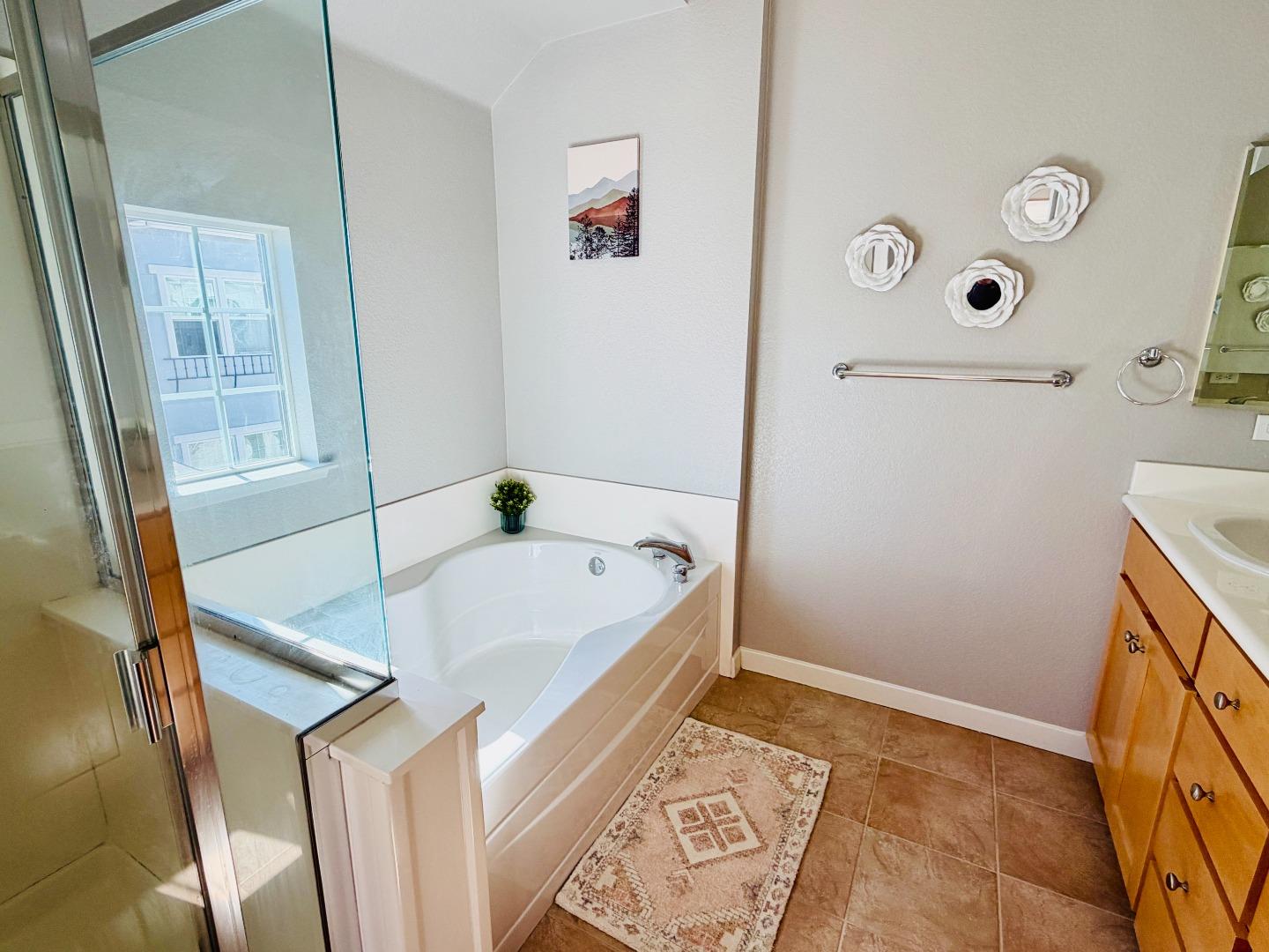 Detail Gallery Image 32 of 50 For 562 Montego Ter, Sunnyvale,  CA 94089 - 4 Beds | 3 Baths