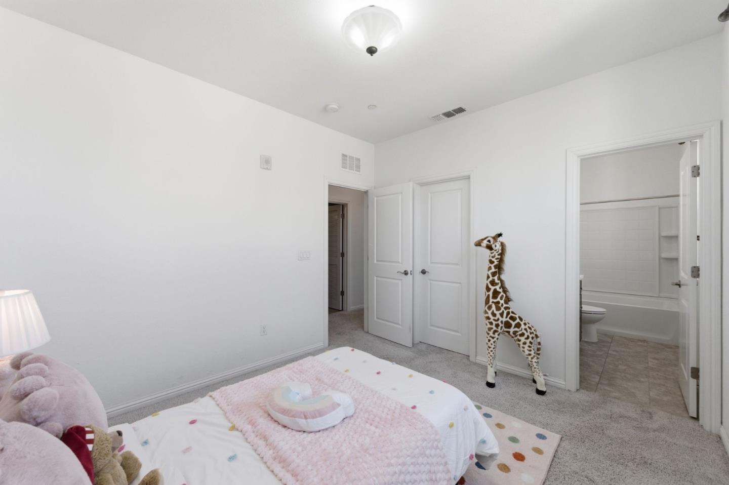 Photo #14: ML82037558 Listing: Photo #14